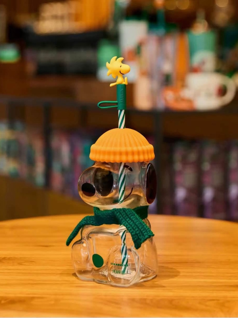 Authentic Starbucks Peanuts Snoopy Glass Cup